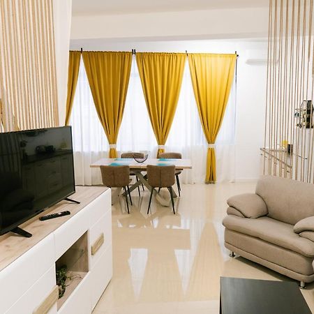 Chic Studio Букурещ Екстериор снимка